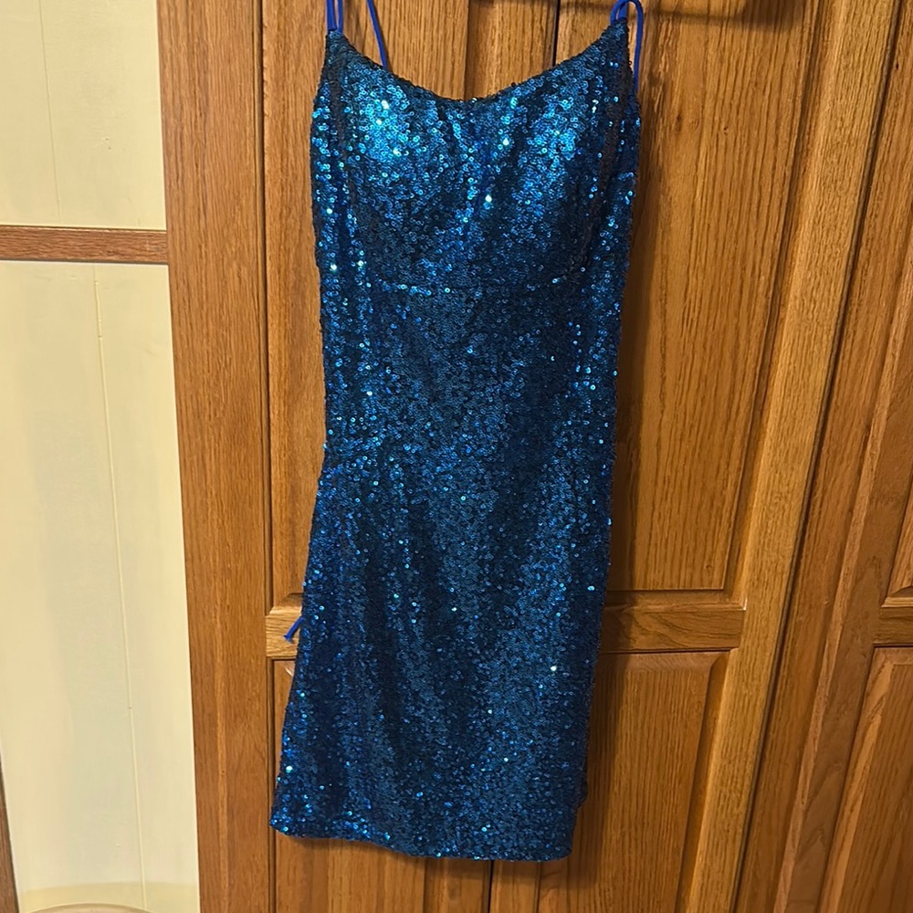 Sherri Hill Blue Sequin Embellished Mini Dress